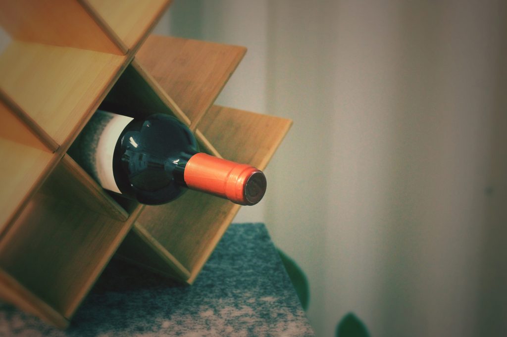 Vinho guardado na adega